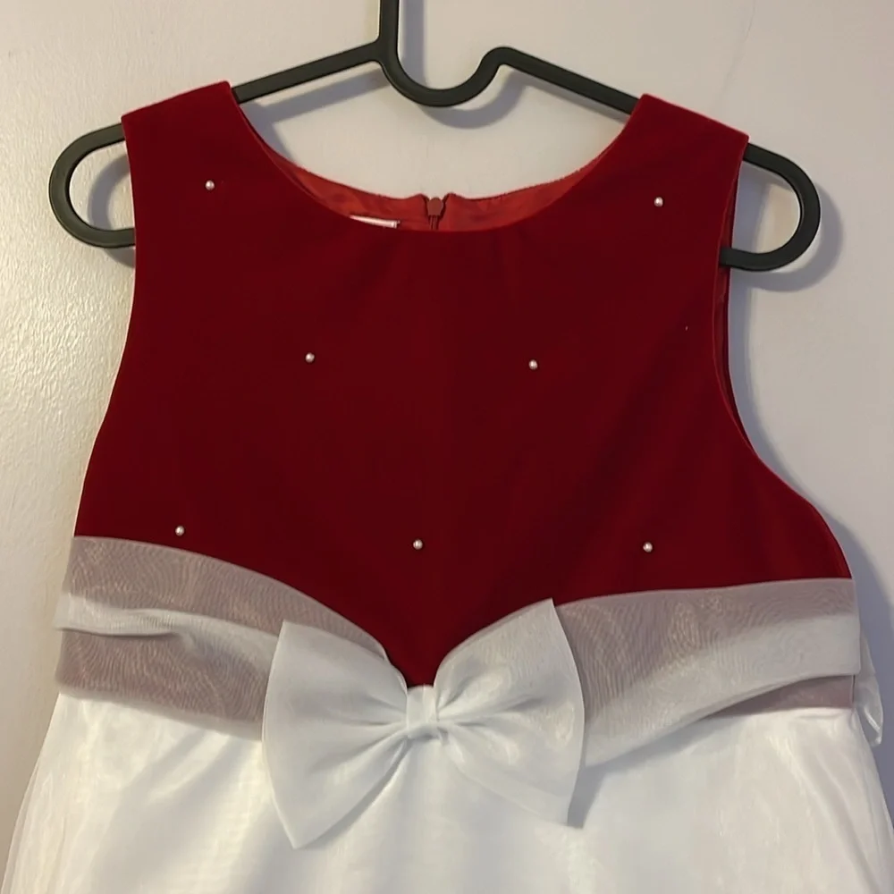 Bonnie Jean Vintage Red Velvet with Pearl Bead Detail White Tulle Skirt Dress 16